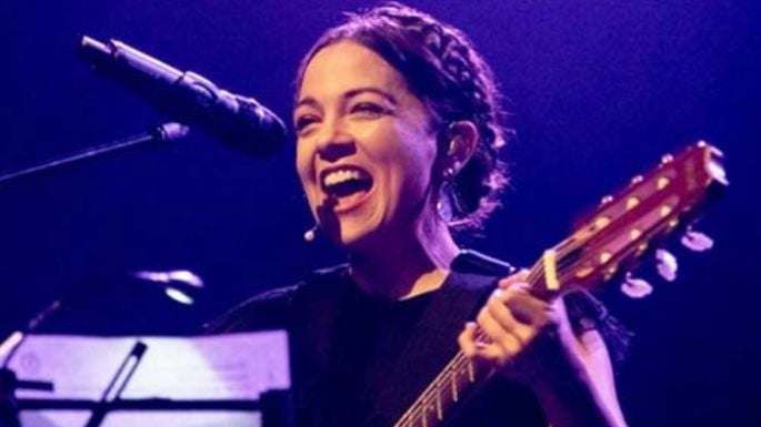 Natalia Lafourcade presenta "Puntos equidistantes" junto a Kevin Johansen