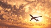 Foto ilustrativa de la nota titulada: La historia de la única ciudad del mundo donde para ir el trabajo hay que tomar un avión