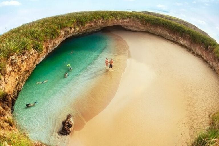 Para proteger el entorno, el uso de bloqueadores solares, bronceadores y repelentes está prohibido.(Crédito: Istock)