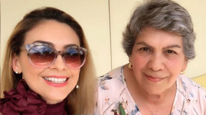 Aracely Arámbula de luto, muere Doña Socorro, su mamá