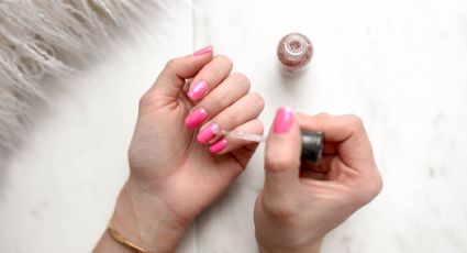 3 colores de uñas que serán tendencia en primavera para mujeres de 40 años