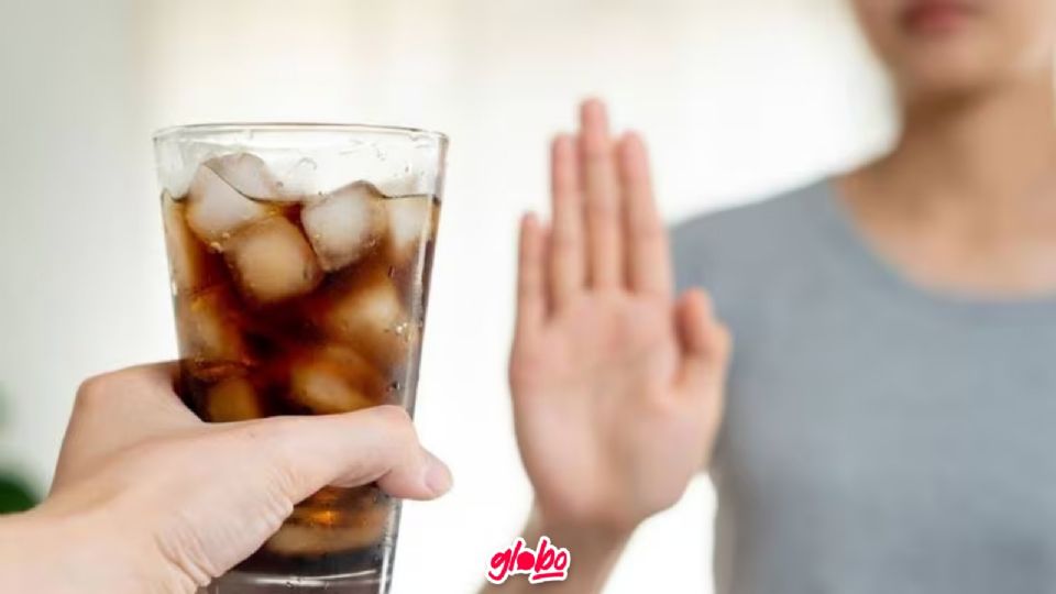 Consumir bebidas con exceso de azúcares puede generar daños en el riñón.