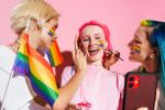 Pride 2024: Tips para mantener tu maquillaje bajo los rayos del sol | ¡Que el sudor no te quite el glamour!