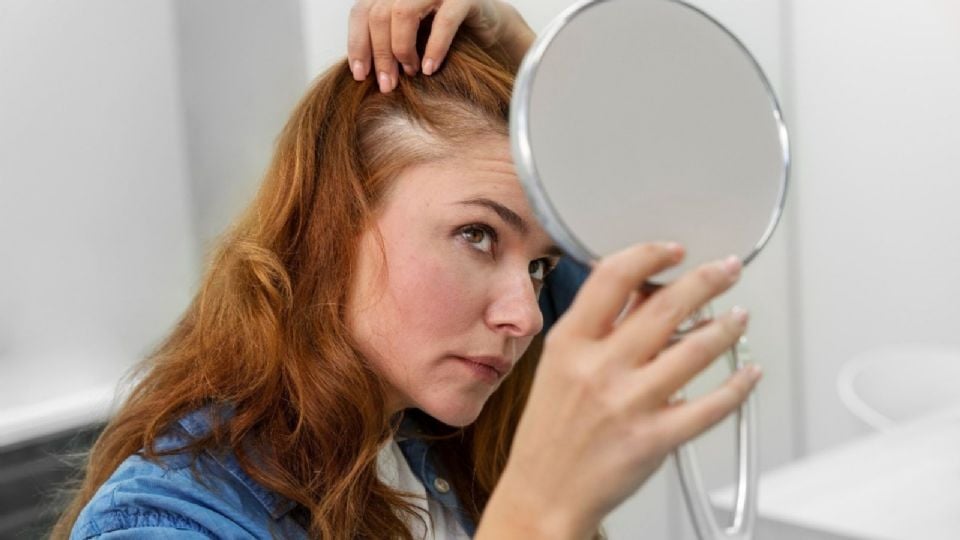 La caída del cabello parece ser un factor normal en otoño, ¿lo sabías?