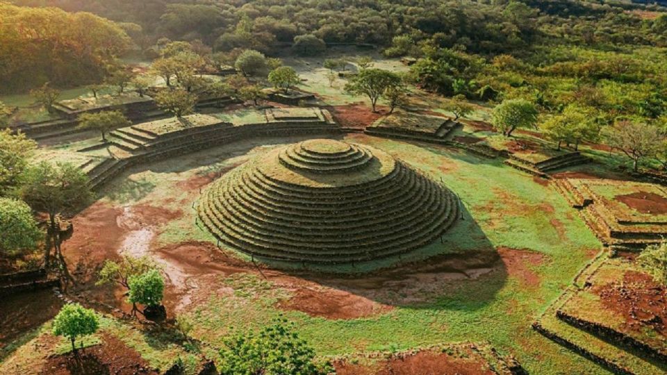 Este lugar es comparado con Egipto principalmente por la monumentalidad y el misterio que envuelven a sus estructuras piramidales.