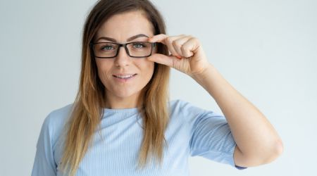 Protege tu vista de cataratas y evita usar lentes, solo comiendo esta fruta