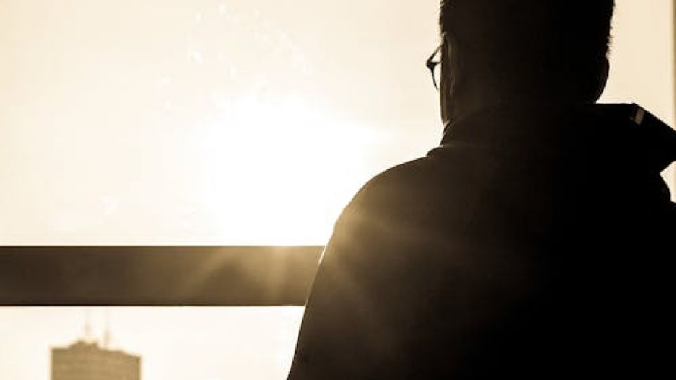 Los hallazgos subrayan la necesidad de integrar evaluaciones psicosociales en la atención oncológica