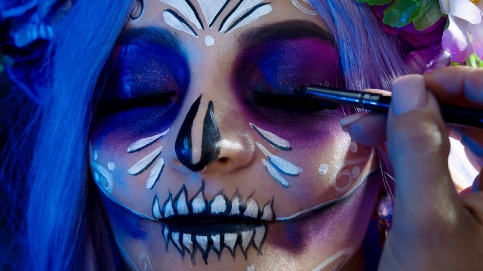 Día de Muertos 2025: 5 maquillajes sencillos de catrina.