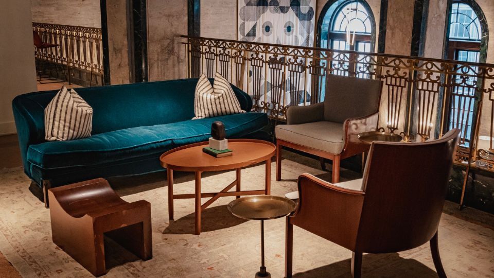 Cuanajo destaca como uno de los principales centros artesanales de madera en Michoacán.