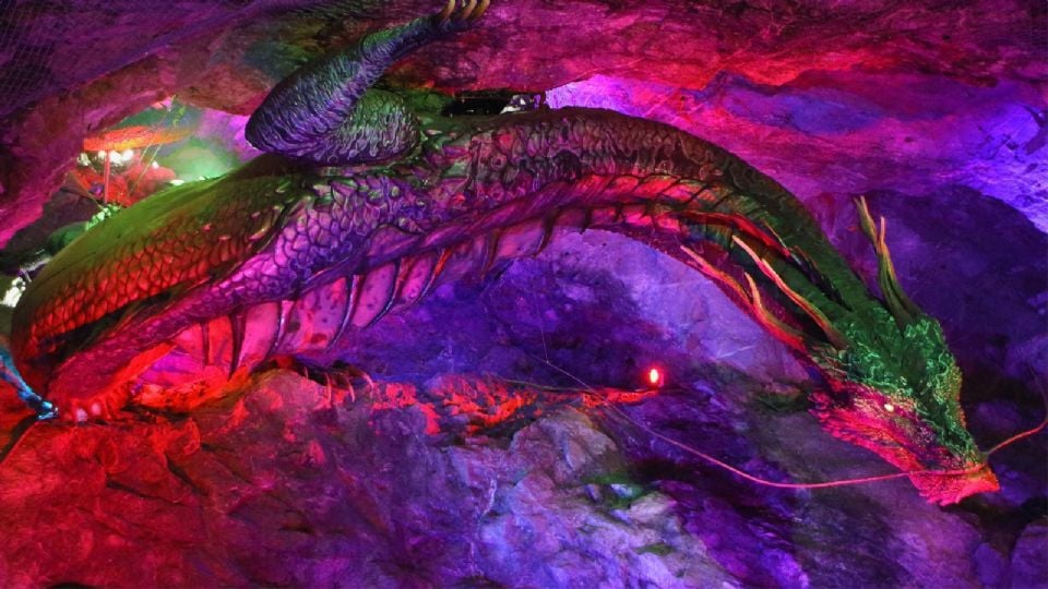 El Portal del Dragón Nidhogg abre sus puertas una vez cada 400 años.