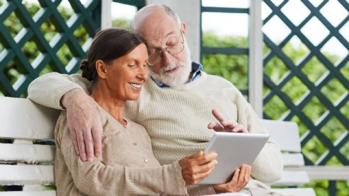 Pensión Bienestar 2024: Estas personas reciben este beneficio sólo si su apellido inicia con esta letra