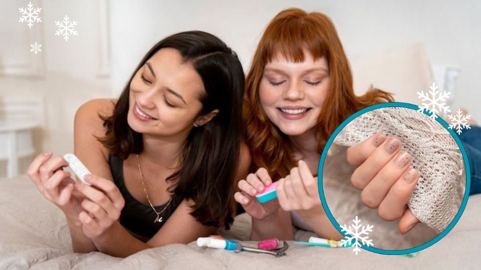Prepárate para las fiestas con uñas acrílicas estilo nieve.