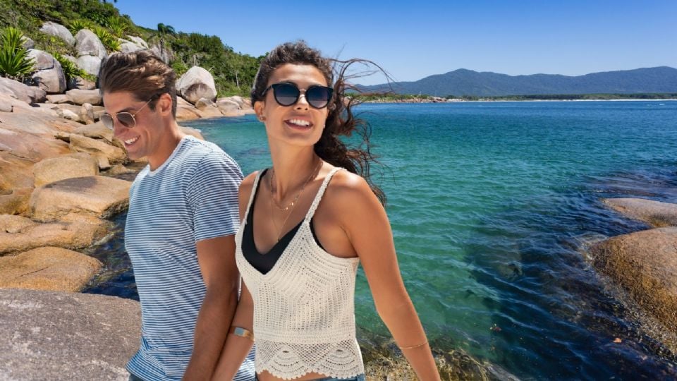 Playa Bonita en Campeche combina días de playa con visitas a fuertes históricos, siendo la mejor opción para las vacaciones de invierno.