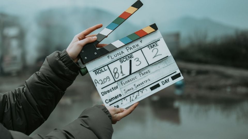 Eiza González brilla en Nueva York con un impactante vestido negro