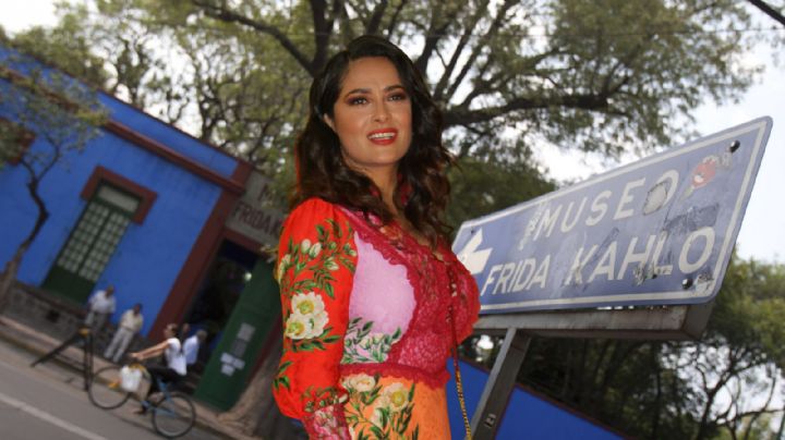 Salma Hayek visitó la Casa Azul de Frida Kahlo en CDMX