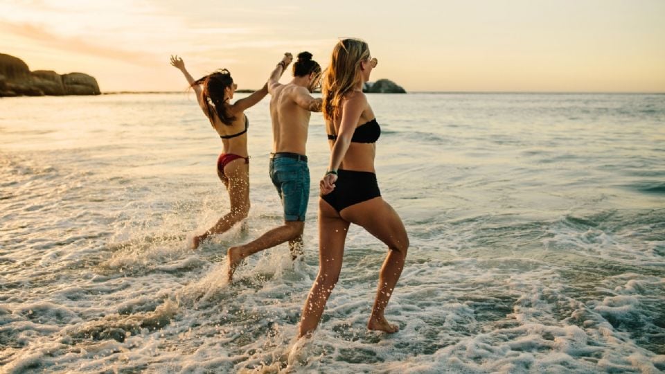 Baja California Sur cuenta con miles de destinos turísticos, pero si de verdad quieres relajarte, puedes disfrutar de esta Playa de aguas termales.