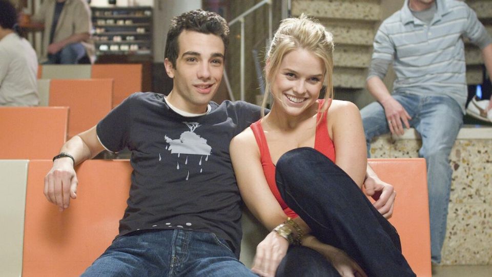 Una comedia romántica subida de tono ideal para cerrar el fin de semana en Netflix.