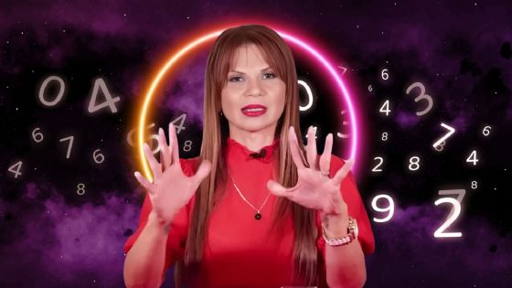 Horóscopo Mhoni Vidente HOY, Jueves 24 de Abril: Carta del tarot y número de la suerte