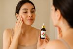 Foto ilustrativa de la nota titulada: ¿Qué aceite natural ayuda a eliminar arrugas y rejuvenecer la piel?