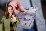 Foto ilustrativa de la nota titulada: El billete de 50 pesos por el que te ofrecen hasta 4,000,000