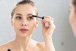 Foto ilustrativa de la nota titulada: Estos son los delineados de ojo que resaltan la mirada y eliminan arrugas, según la IA