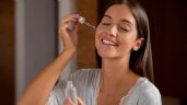 Foto ilustrativa de la nota titulada: Sephora: este sérum deja el mejor bronceado de verano, solo si lo mezclas con una base de maquillaje