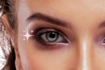 Foto ilustrativa de la nota titulada: 5 Delineados de ojos Trendy 2025 para +50 con efecto antiedad inmediato y mirada vibrante