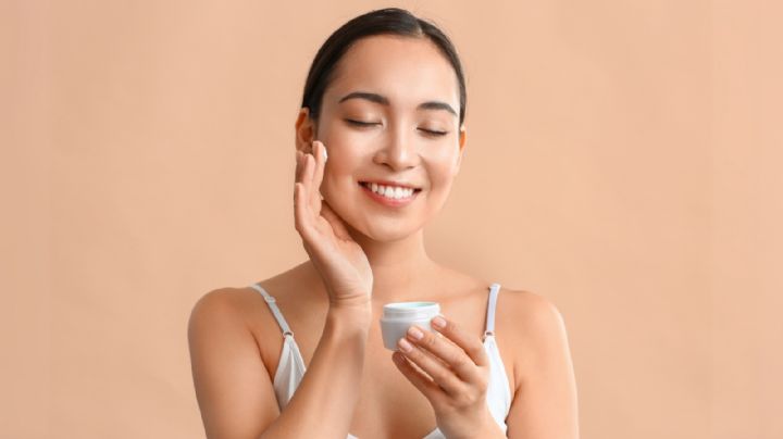 La crema con vitamina E que te hará decirle adiós a las manchas, arrugas y resequedad